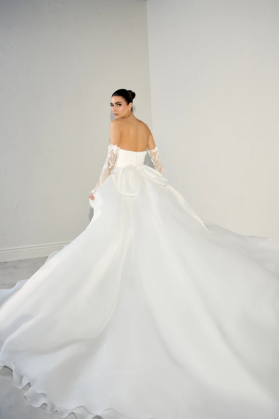 Ophelia 99373 — Justin Alexander Signature