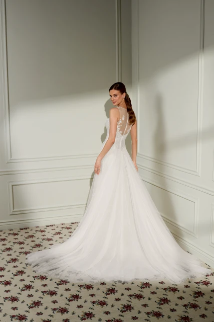 Beatrice 11477 — Adore by Justin Alexander