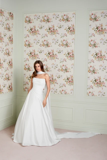Louella 11457 — Adore by Justin Alexander